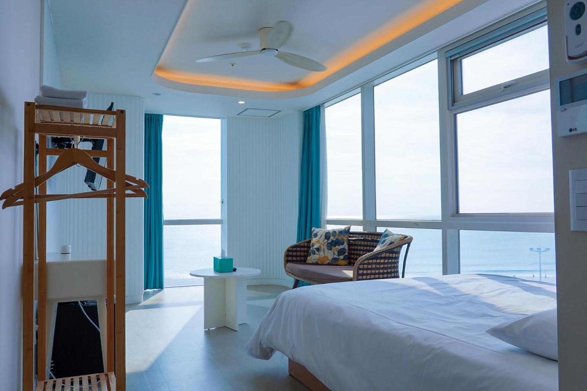 Deluxe Double Room with Sea View
